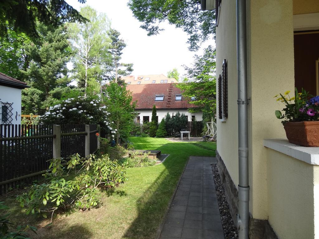 Ferienwohnung Ruth Dresden Exteriör bild